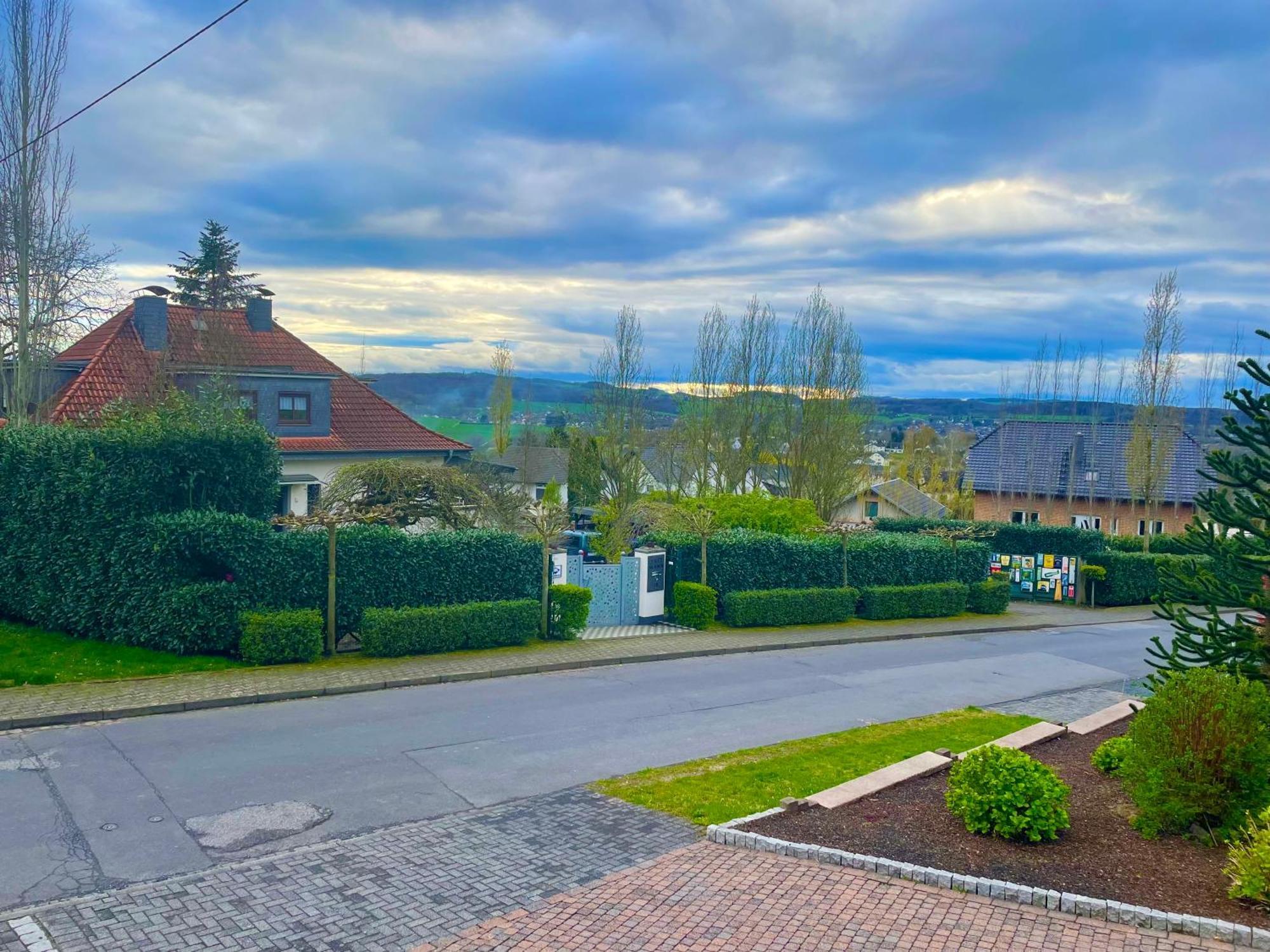 Ferienwohnung Domiziel Fuer 1 Bis 4 Personen Im Gruenen Hamm (Sieg) Exterior foto